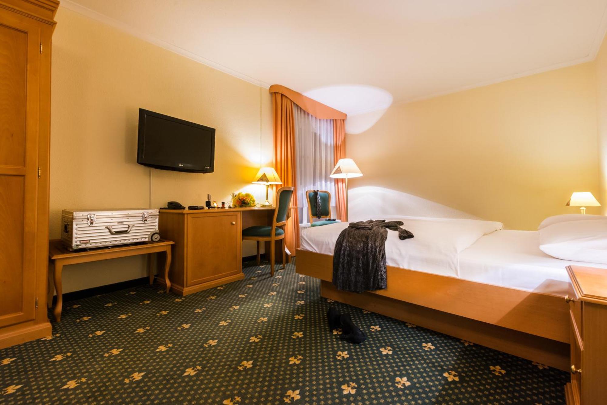 Trihotel Rostock - Wellnesshotel Adults Only الغرفة الصورة